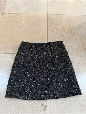 Joe Fresh sequence skirt. Size 2​